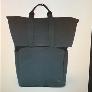 Lululemen early embark backpack 22L